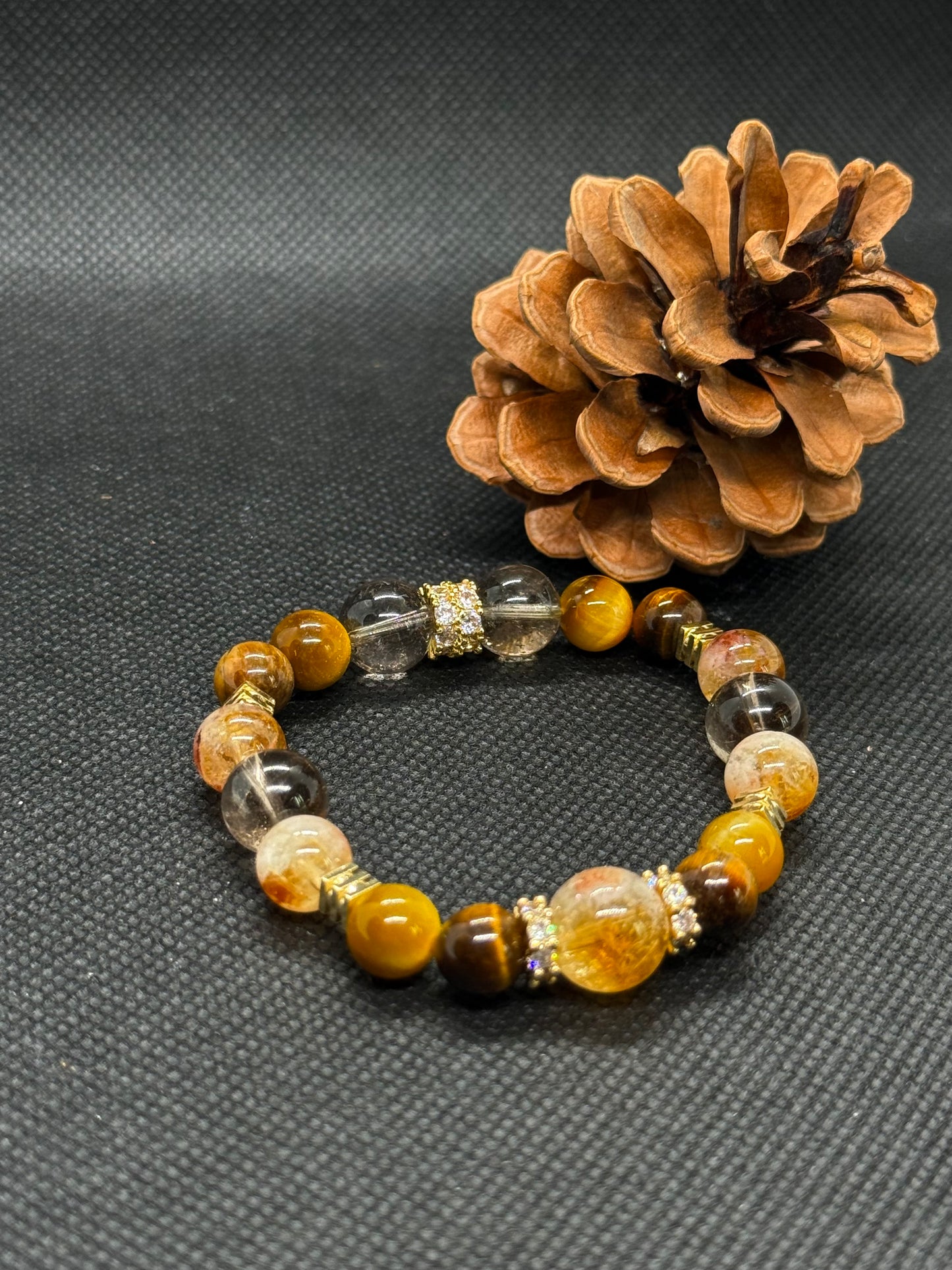 "Nine Purple Fire Year Lucky · Five Elements Citrine Wealth Bracelet | Fortune Magnetic Field + Career Nobles"
金霸聚宝盆—左手戴“金”，日进斗金